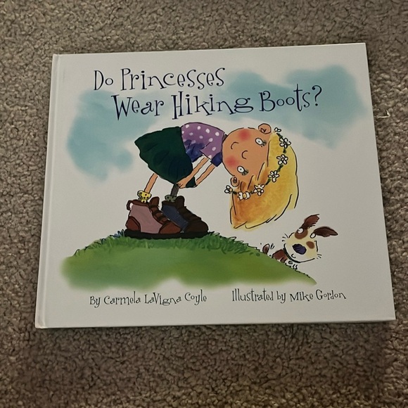 “Rising Moon- Do Princesses Wear Hiking Boots- Book” - Picture 1 of 4